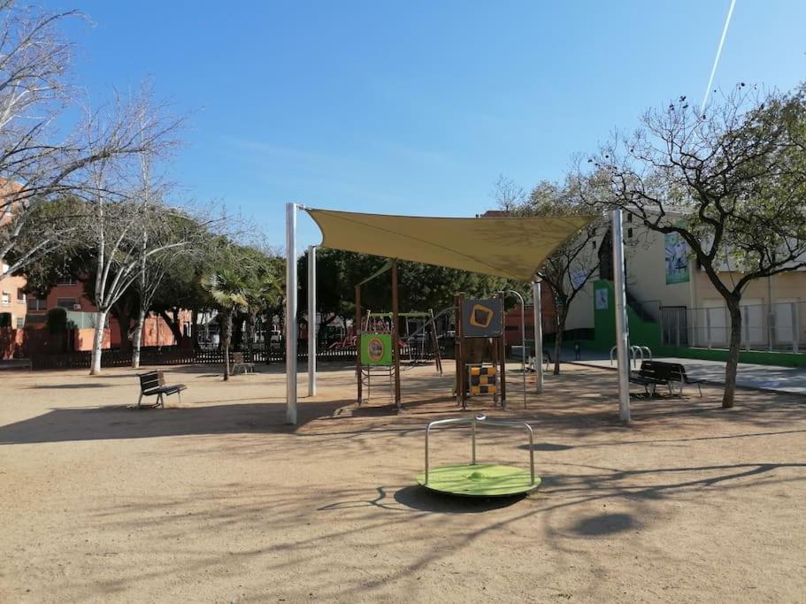 Piso Pl 2B, 20Min Plaza Cataluna Sant Adrià de Besòs Exterior foto